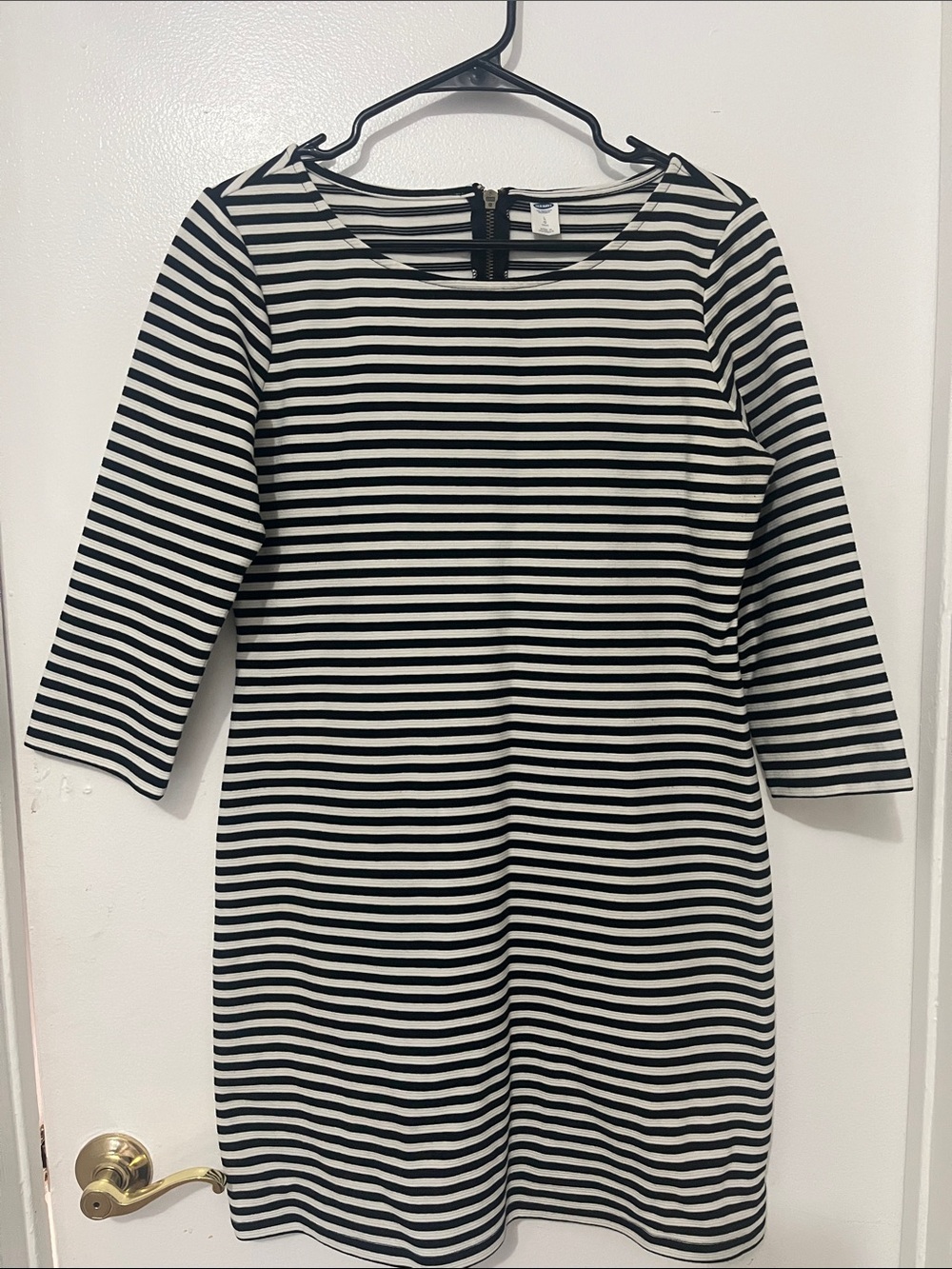 Old Navy Black and White Striped Women’s Casual Dress